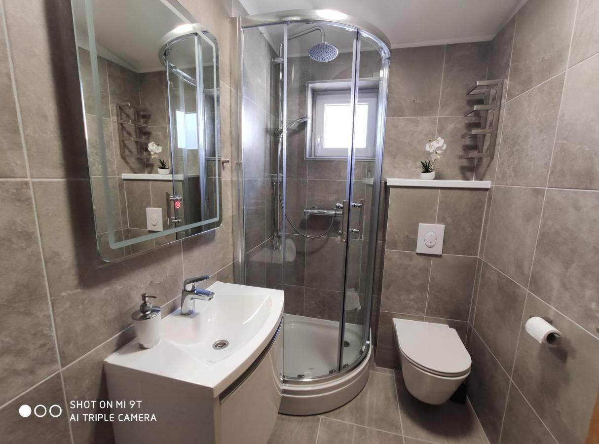 Apartment Burich Makarska Bagian luar foto