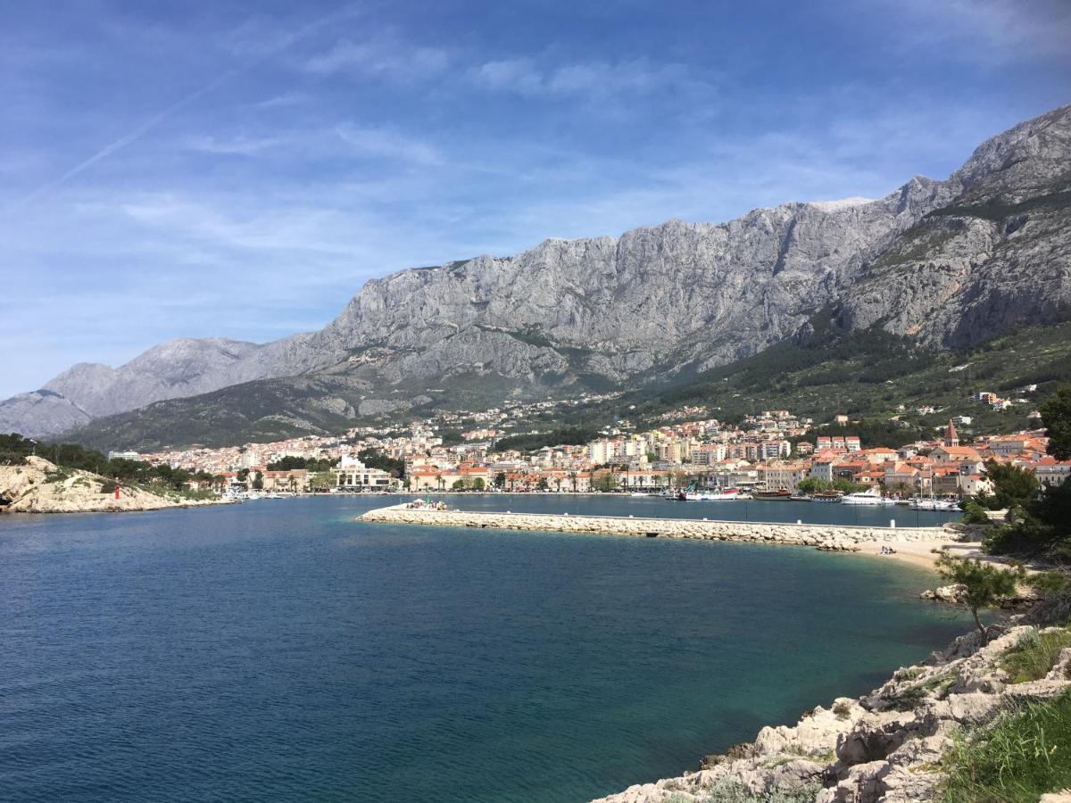 Apartment Burich Makarska Bagian luar foto