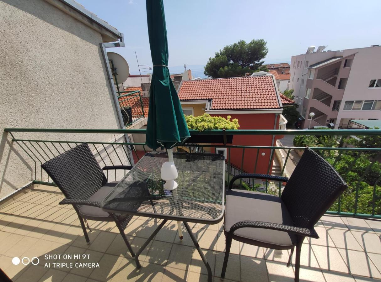 Apartment Burich Makarska Bagian luar foto