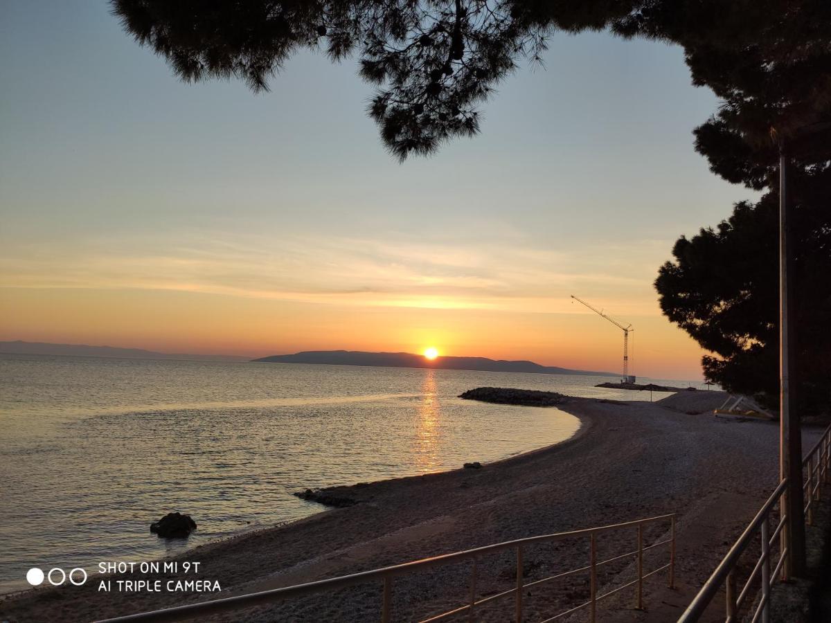 Apartment Burich Makarska Bagian luar foto