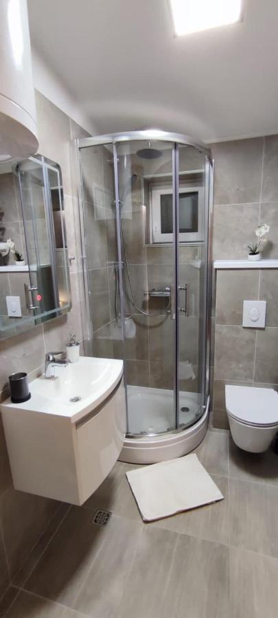 Apartment Burich Makarska Bagian luar foto