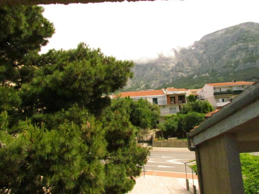 Apartment Burich Makarska Bagian luar foto