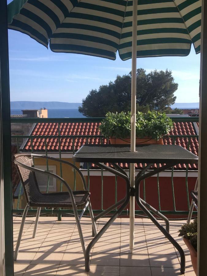 Apartment Burich Makarska Bagian luar foto